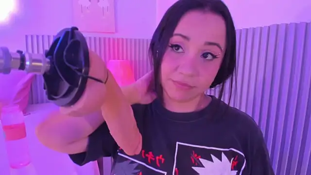 ori whore online show from April 6, 3:24 am