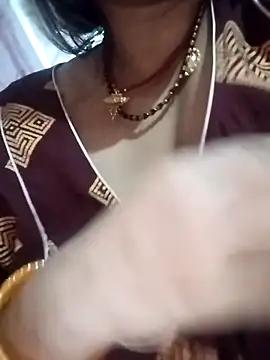 Snapshot of rani8008 chatting on October 7, 6:20 pm rani8008 online show from October 7, 6:20 pm