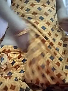 rani8008 online show from April 17, 6:00 pm