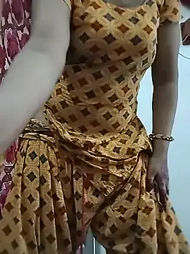 Snapshot of rani8008 chatting on July 10, 3:39 am rani8008 online show from July 10, 3:39 am