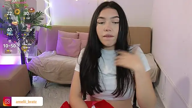 Snapshot of Ameliiaa_tay chatting on October 17, 11:45 am Ameliiaa tay online show from October 17, 11:45 am