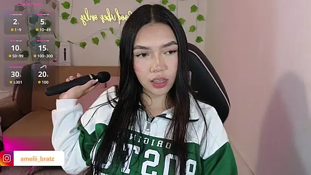 Snapshot of Ameliiaa_tay chatting on September 18, 11:35 am Ameliiaa tay online show from September 18, 11:35 am