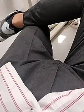 themasklover online show from April 23, 7:59 am