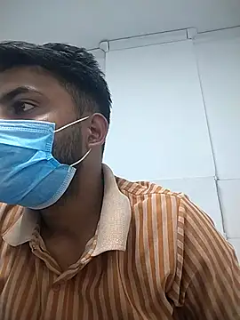 themasklover online show from June 13, 10:24 am