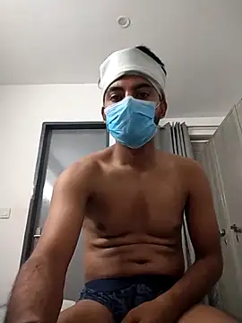 themasklover online show from May 9, 1:36 pm
