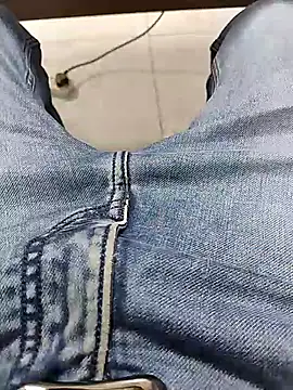 themasklover online show from March 22, 6:26 am