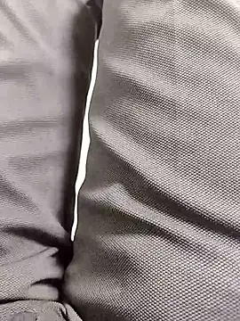 themasklover online show from April 14, 4:06 am