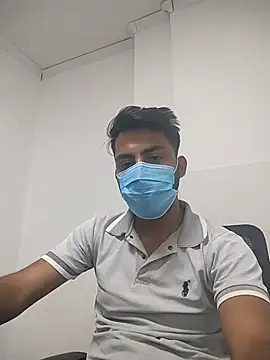 themasklover online show from June 16, 9:09 am