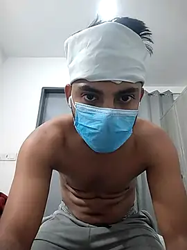 themasklover online show from May 10, 10:19 am
