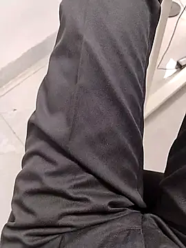 themasklover online show from March 30, 6:37 am