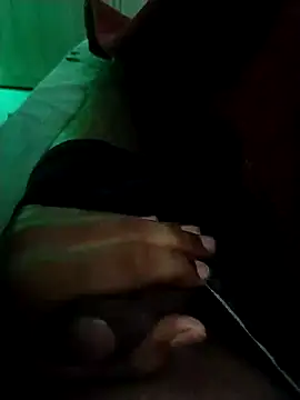 themasklover online show from March 29, 7:21 am