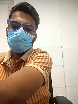 themasklover online show from May 8, 4:49 am