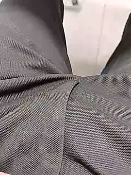 themasklover online show from February 25, 6:46 am