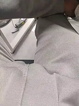 themasklover online show from April 22, 5:58 am