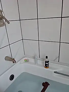 Sugarloveless online show from March 22, 9:27 pm