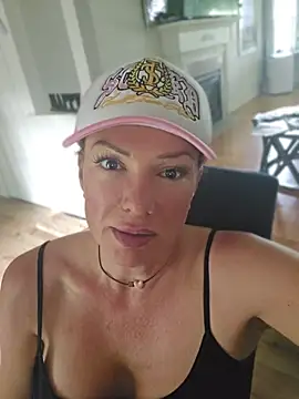 Sugarloveless online show from June 16, 3:01 pm