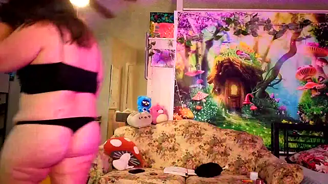 Snapshot of Princess__Kitty__ chatting on October 30, 9:11 pm Princess Kitty online show from October 30, 9:11 pm