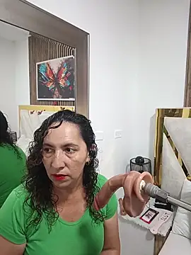 Luna Naughty1 online show from April 9, 7:31 pm