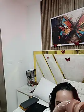 Luna Naughty1 online show from March 12, 7:18 pm