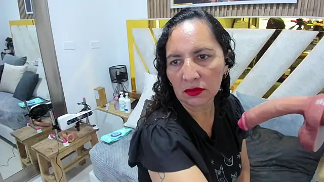 Snapshot of Luna_Naughty1 chatting on July 9, 8:19 pm Luna Naughty1 online show from July 9, 8:19 pm