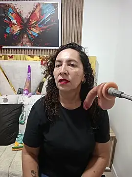 Luna Naughty1 online show from April 24, 7:27 pm