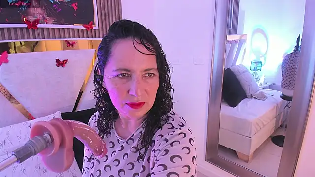 Luna Naughty1 online show from March 9, 6:00 pm