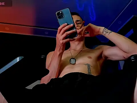 Damartinez27 online show from November 12, 9:24 am