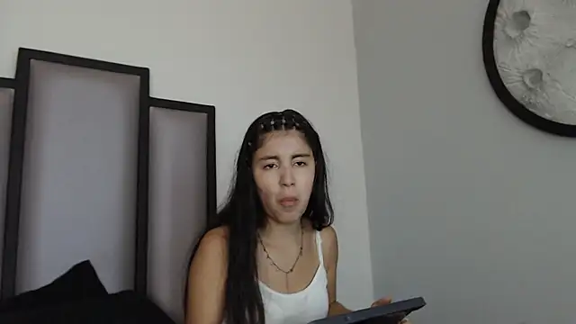 Lucy-23 online show from January 17, 4:49 am