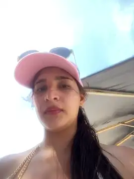 samaantha lux online show from February 25, 6:52 pm