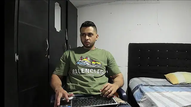 Ryan xc1 online show from November 24, 2:44 am