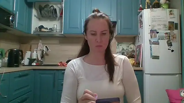 Snapshot of ALICAINWONDERLAND chatting on March 2, 5:20 pm ALICAINWONDERLAND online show from March 2, 5:20 pm