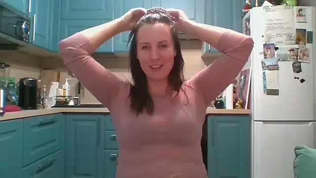 Snapshot of ALICAINWONDERLAND chatting on January 31, 7:56 pm ALICAINWONDERLAND online show from January 31, 7:56 pm