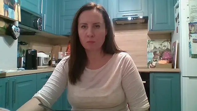 ALICAINWONDERLAND online show from December 4, 7:24 pm