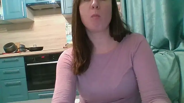 ALICAINWONDERLAND online show from December 5, 4:16 pm