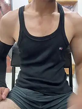 coupleyug online show from May 23, 12:37 pm