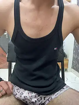 coupleyug online show from June 10, 8:59 am