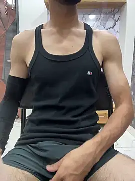 coupleyug online show from April 18, 5:04 pm