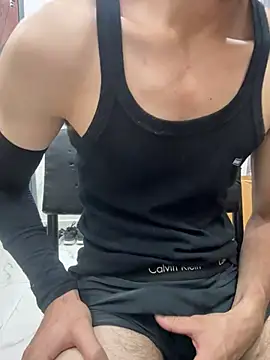 coupleyug online show from May 2, 3:50 pm