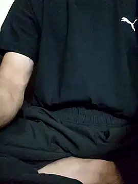 Snapshot of coupleyug chatting on December 18, 9:47 am coupleyug online show from December 18, 9:47 am