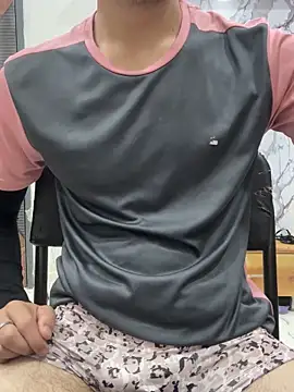coupleyug online show from June 15, 4:39 pm