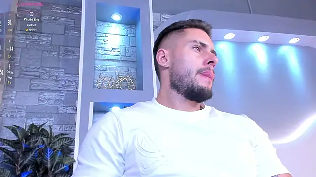 dominic de luca online show from April 11, 3:36 am