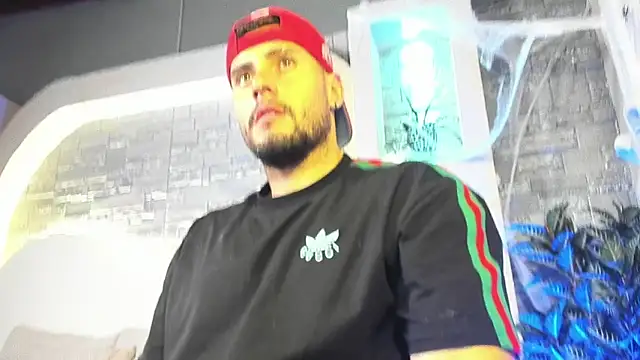 dominic de luca online show from November 2, 5:34 am