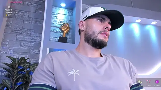 dominic de luca online show from April 14, 3:11 am