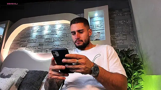 dominic de luca online show from November 11, 10:58 pm