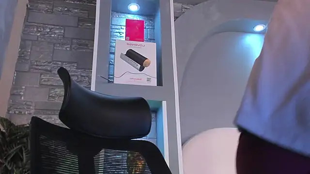 dominic de luca online show from March 18, 4:15 am