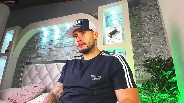 dominic de luca online show from October 10, 3:07 am