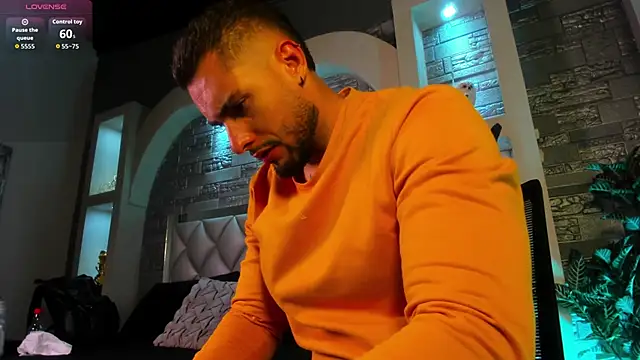 dominic de luca online show from September 29, 2:07 am