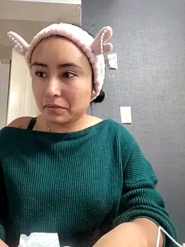 Snapshot of Venus_Rivers chatting on October 10, 1:34 pm Venus Rivers online show from October 10, 1:34 pm