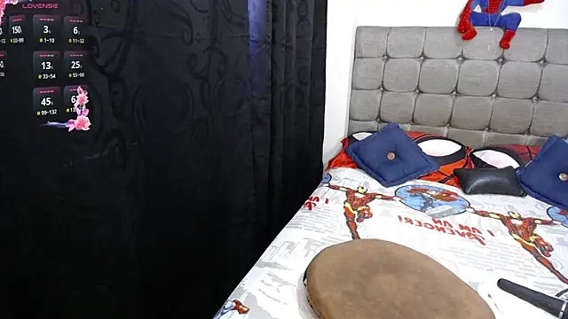 Snapshot of Saylor_cassie chatting on June 12, 1:09 pm Saylor cassie online show from June 12, 1:09 pm