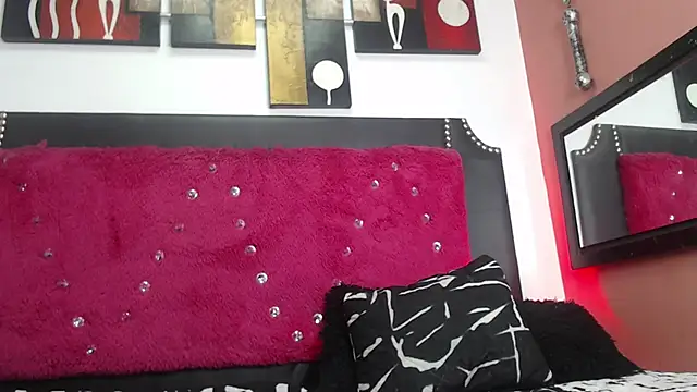 Snapshot of Engeelll chatting on November 10, 8:03 pm Engeelll online show from November 10, 8:03 pm